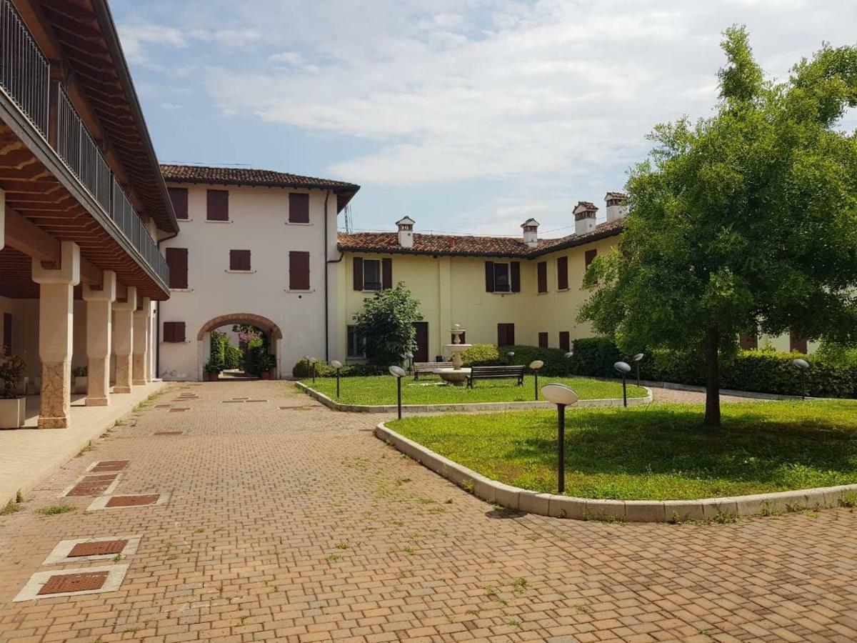 Designcontrodesign Villa Desenzano del Garda Eksteriør billede
