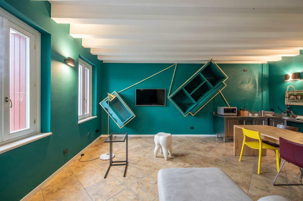 Designcontrodesign Villa Desenzano del Garda Eksteriør billede